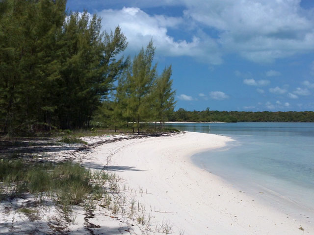 Beach in Crab Cay lagoon