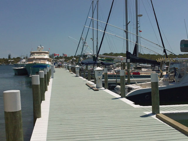 Green Turtle Club Docks