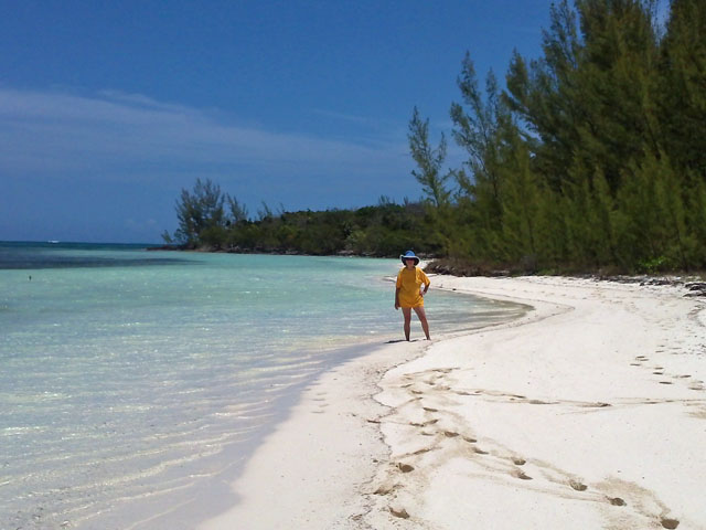 Crab Cay Beach