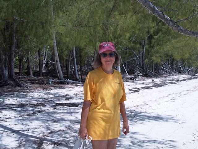 Powell Cay Beach
