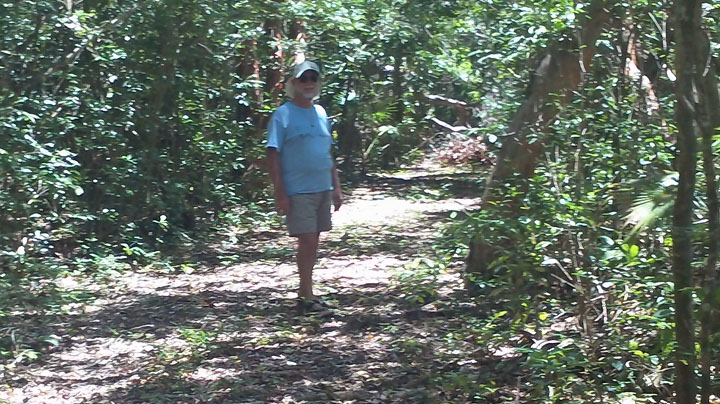Hiking at Crab Cay Anchorage